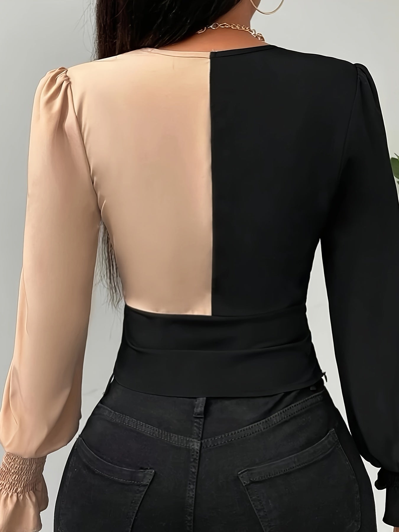 Elegant Color Block Twist-Front V-Neck Blouse - Long Sleeve, Stretchy Polyester Blend, Machine Washable - Chic Women's Fashion Top